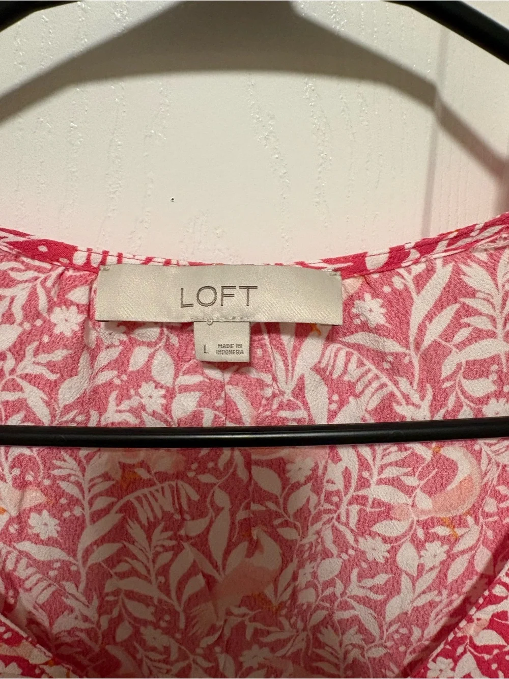 LOFT Pink & White Floral V-Neck Short Sleeve Blouse